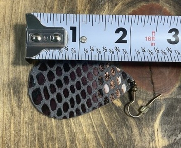 Metallic Snake Skin Tear Drop Faux Leather Dangle Earrings - Picture 5 of 6